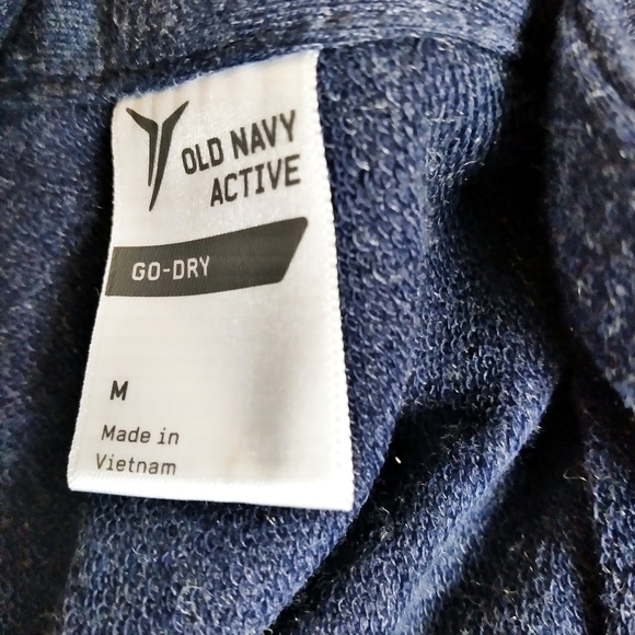 Old Navy Active Go Dry Lattice Sweatshirt - Picture 7 of 7